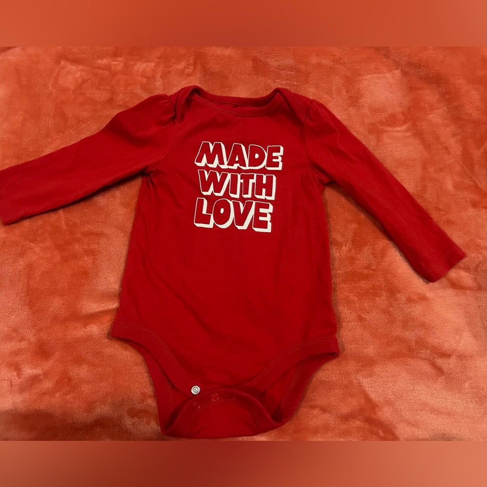❤️ valentine’s Day onesie ❤️